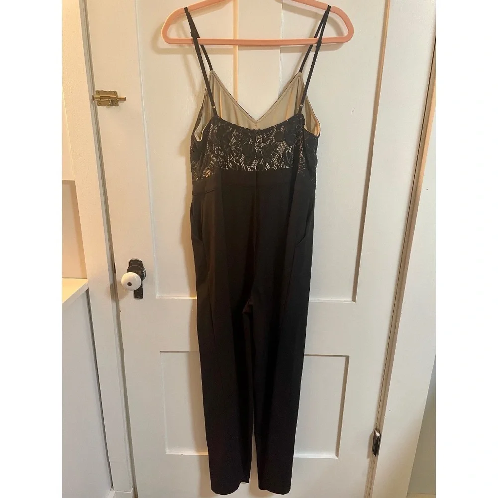 J.O.A. Lace Jumpsuit - Picture 6 of 7